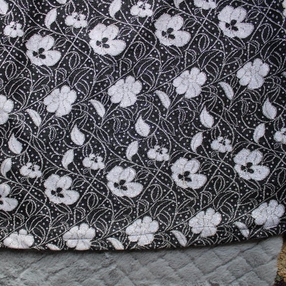 Unbranded Women's Black/Silver Floral Extra Wide Leg Pants ~XL~ - Picture 4 of 6